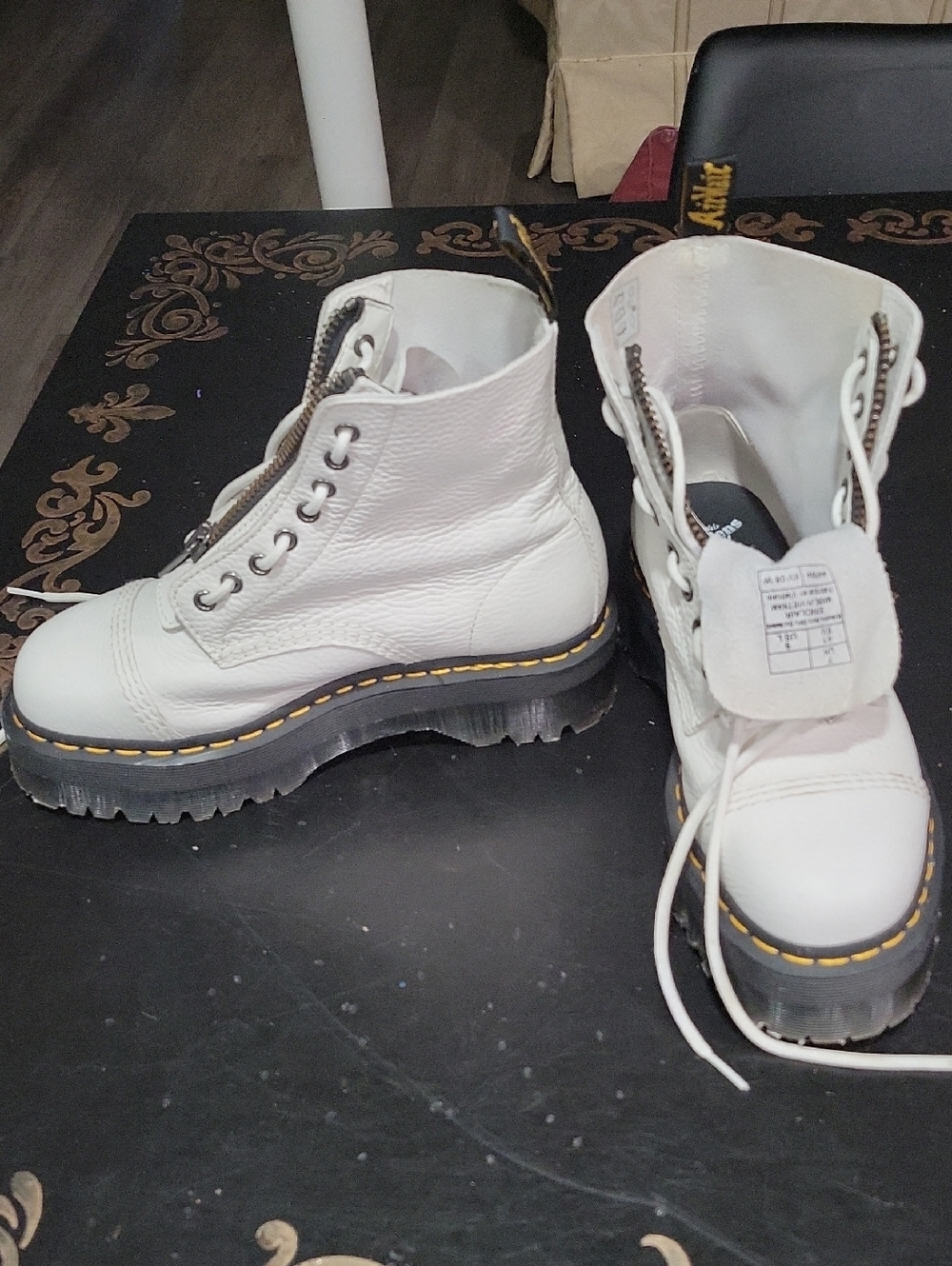 Dr. Martens White Leather Lace-Up And Zippers Platform Boots - Women's...size 9